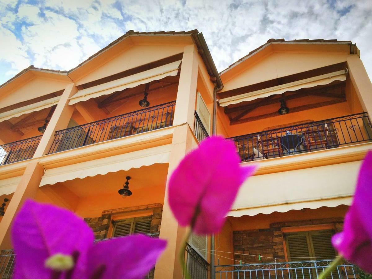 Trocolo Apartments Сивота Екстериор снимка