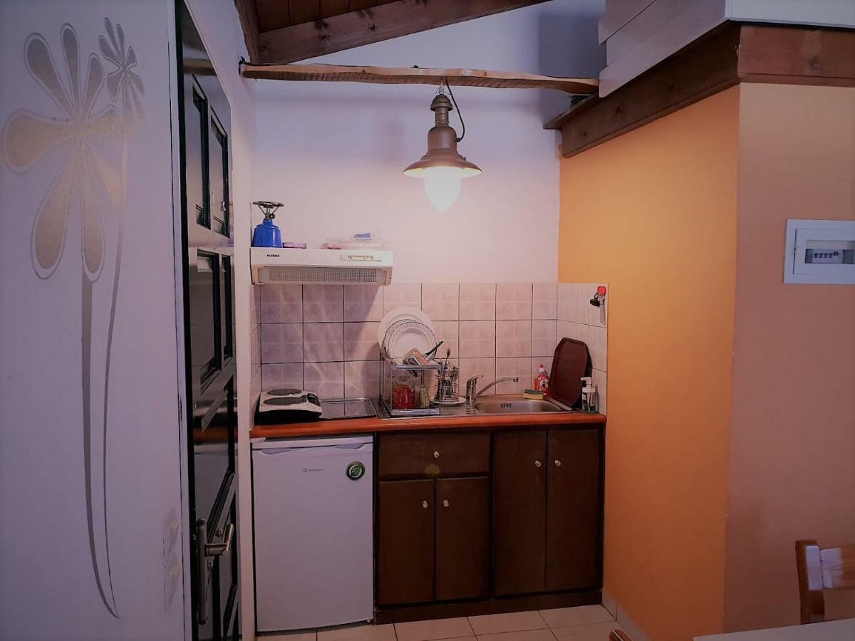 Trocolo Apartments Сивота Екстериор снимка